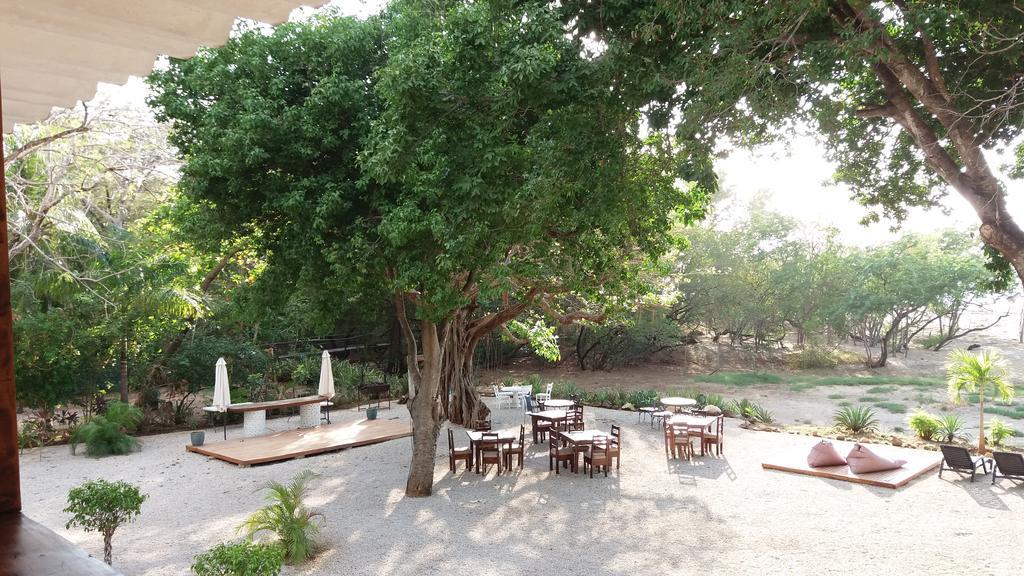 Hotel Casa Blanca Tamarindo Zewnętrze zdjęcie